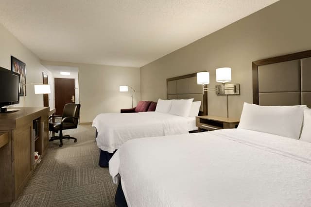 2 QUEEN BEDS WITH SOFABED NONSMOKING