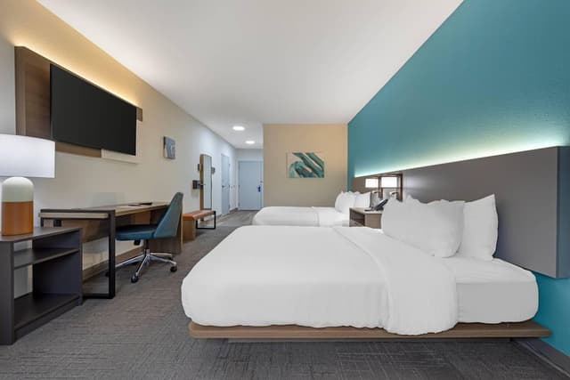 Suite, Multiple Beds, Accessible, Non Smoking