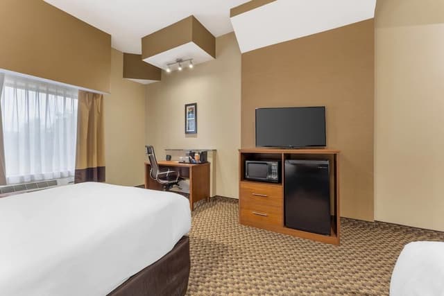 Suite, 2 Double Beds, Accessible, Non Smoking