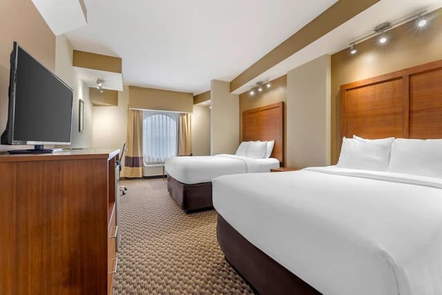 Suite, Multiple Beds, Non Smoking