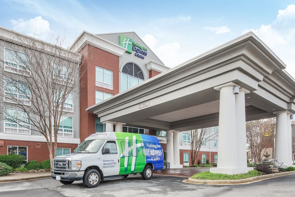 HOLIDAY INN EXPRESS & SUITES G0