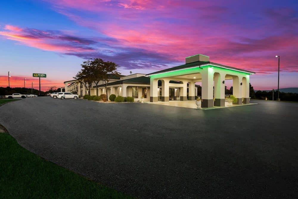 QUALITY INN DANDRIDGE QUALITY INN DANDRIDGE