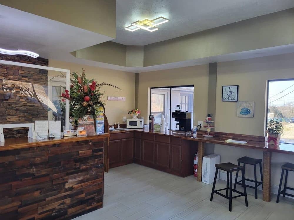 AMERICAS BEST VALUE INN KODAK AMERICAS BEST VALUE INN KODAK