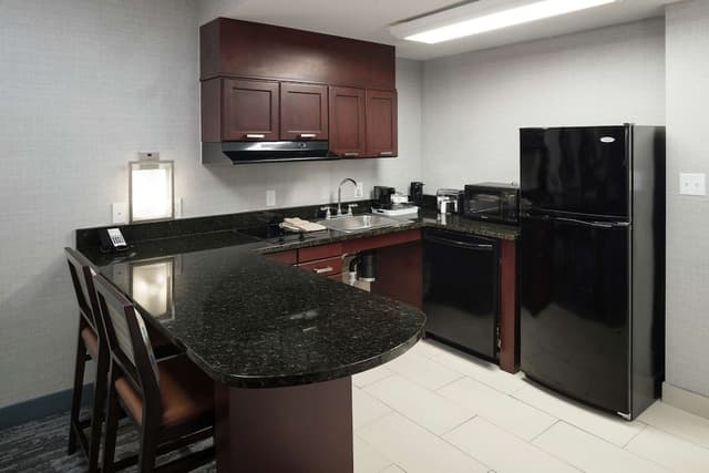 Suite, 1 King Bed with Sofa bed, Accessible (Roll-In Shower)