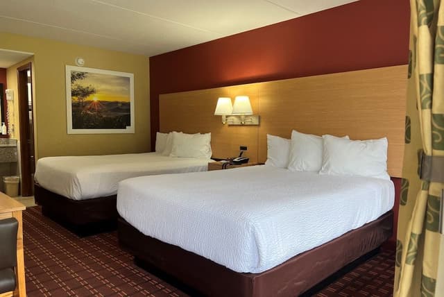 Standard Room, 2 Queen Beds, Non Smoking