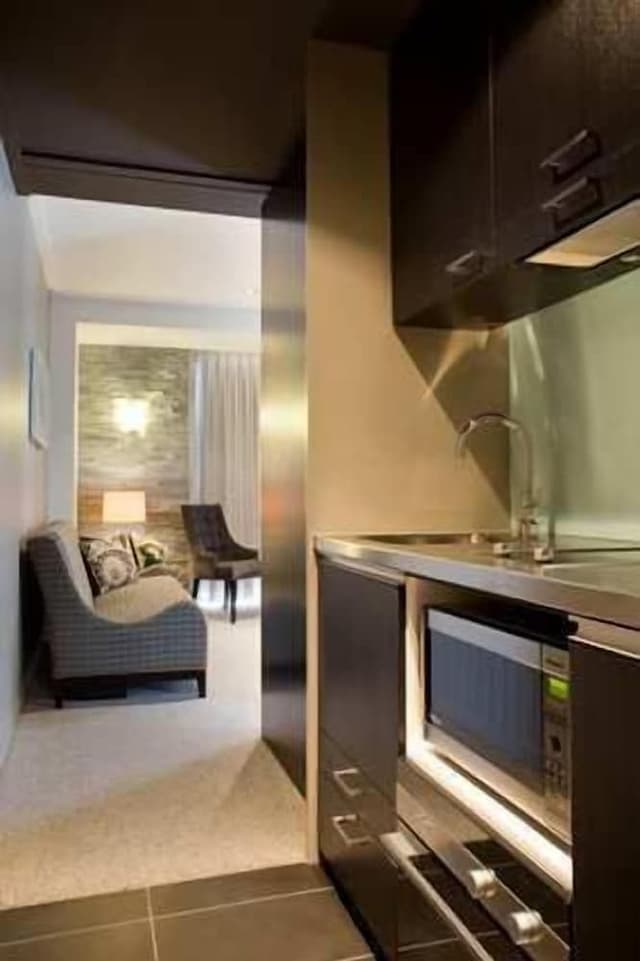 Standard Room, 1 King Bed, Accessible (Mobility, Accessible Tub)