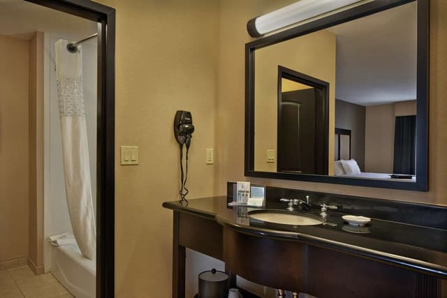 2 QUEEN BEDS STUDIO SUITE NONSMOKING