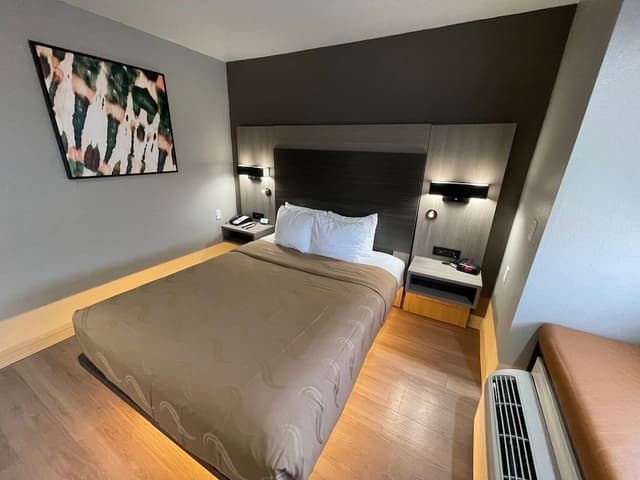 Standard Room, 1 Queen Bed, Non Smoking