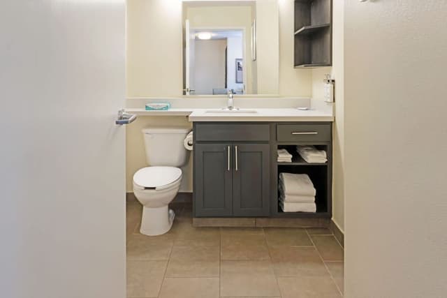Studio Suite, 1 Queen Bed