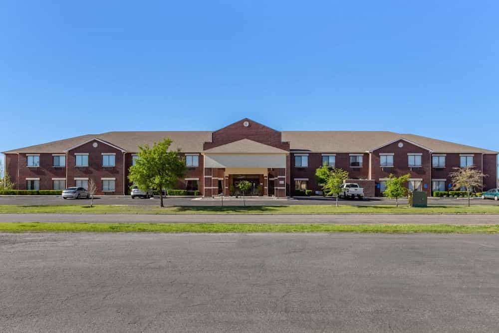 COMFORT SUITES PLAINVIEW