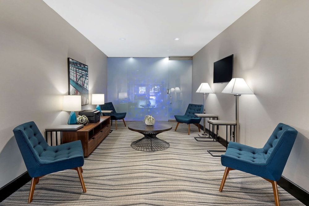 BEST WESTERN PLUS ARLINGTON NORTH HOTEL & SUITES2