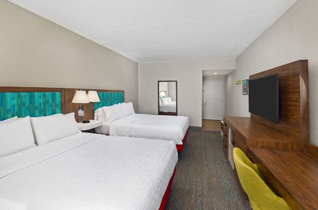 2 QUEEN BEDS NONSMOKING