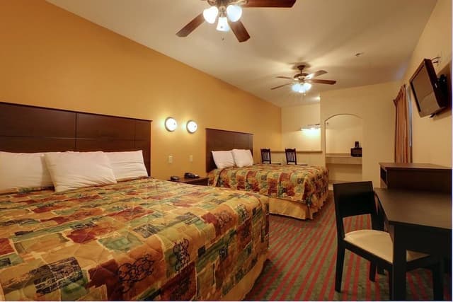 Family Suite, Non Smoking, Kitchenette