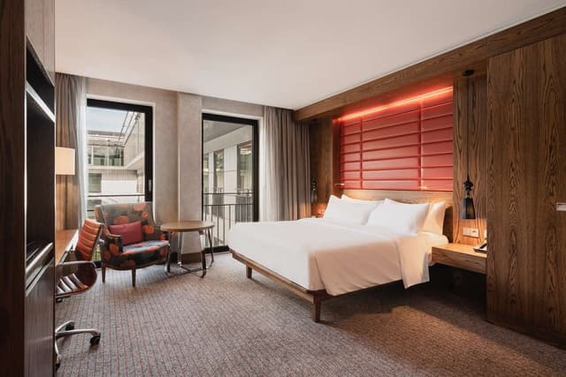 KING EXECUTIVE ROOM WITH LOUNGE ACCESS