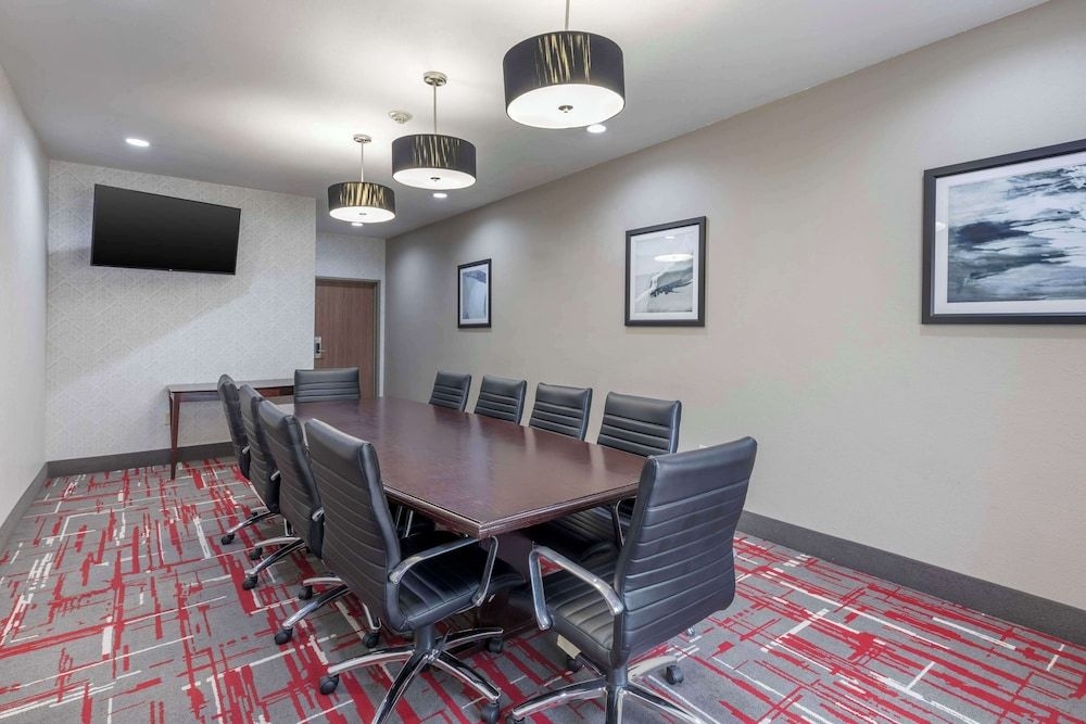 BEST WESTERN PLUS MANSFIELD INN4