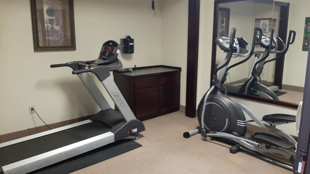 BAYMONT INN & SUITES CARTHAGE2