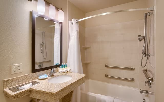 Standard Room, 2 Queen Beds
