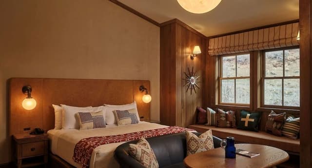 Ridge View King - Inn Room