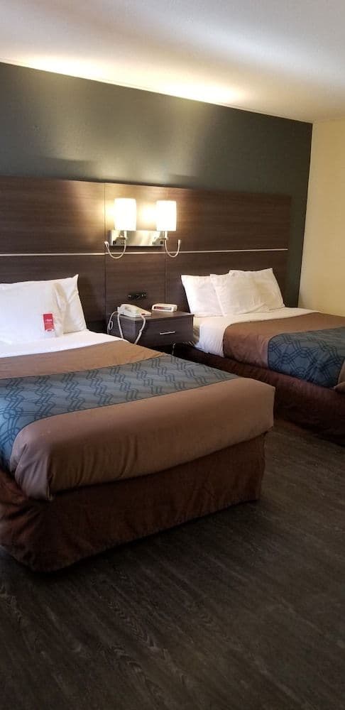 Standard Room, 2 Queen Beds, Non Smoking