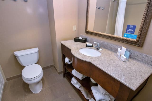 Room, 2 Queen Beds, Non Smoking