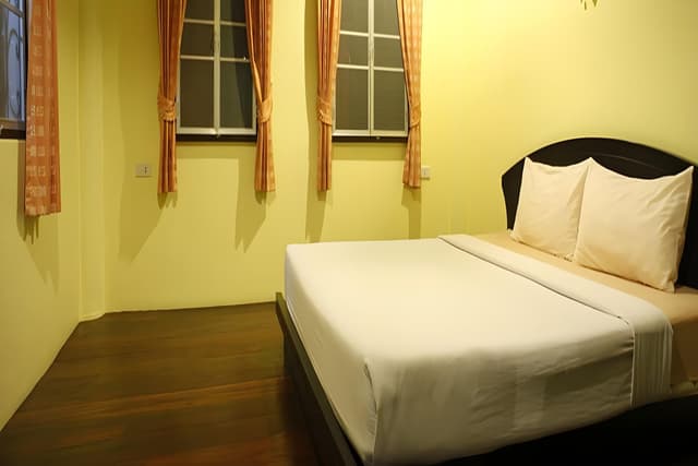 Standard Garden Bungalow