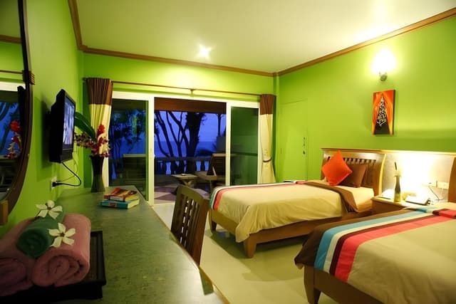 Deluxe Beachfront Hotel