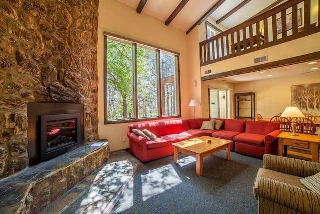 Townhome, 2 Bedrooms