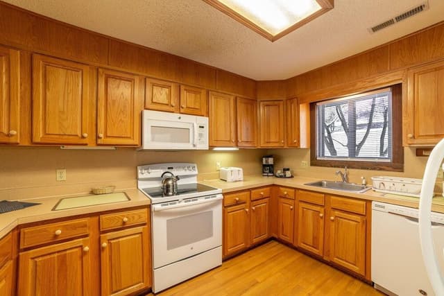 Townhome, 2 Bedrooms
