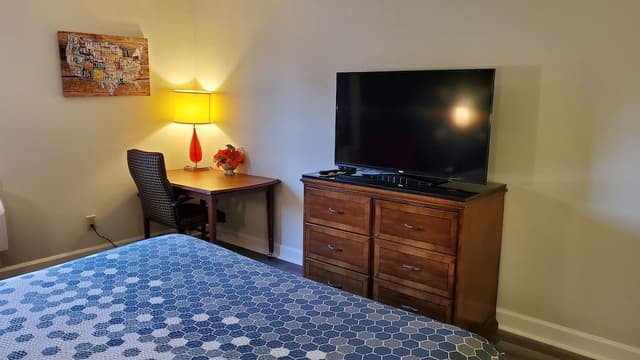 Honeymoon Studio Suite, 1 King Bed, Non Smoking, Jetted Tub
