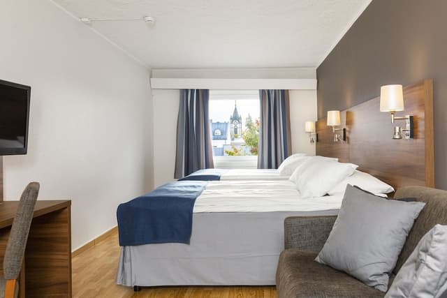 Family Room, 2 Double Beds, Non Smoking (Standard)