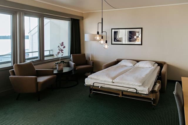 Superior Room (King)