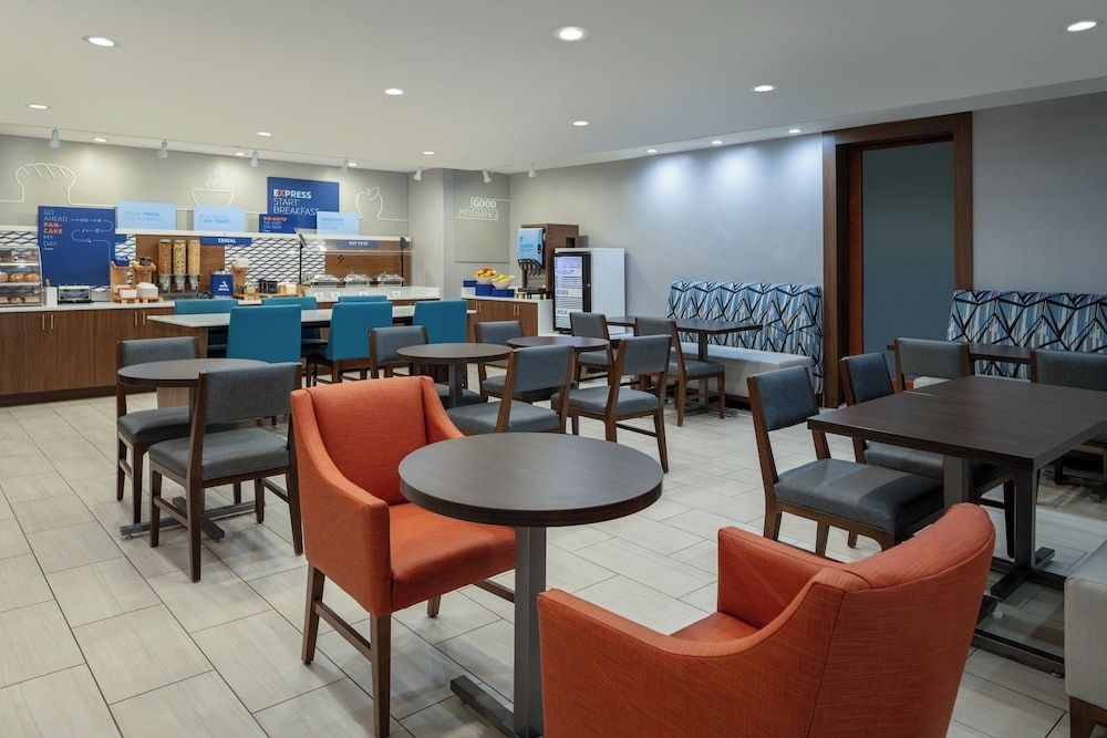 Holiday Inn Express Vancouver-North/Salmon Creek2
