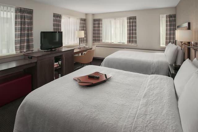 Suite, 2 Double Beds, Non Smoking