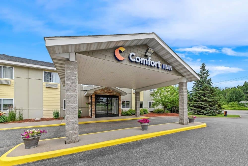COMFORT INN RHINELANDER COMFORT INN RHINELANDER
