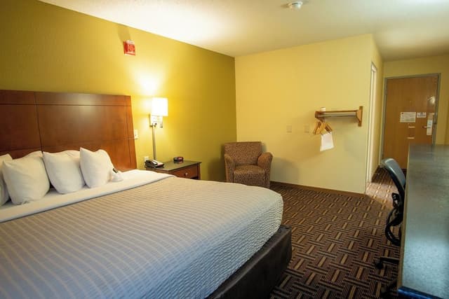 1 King Bed Accessible Non Smoking