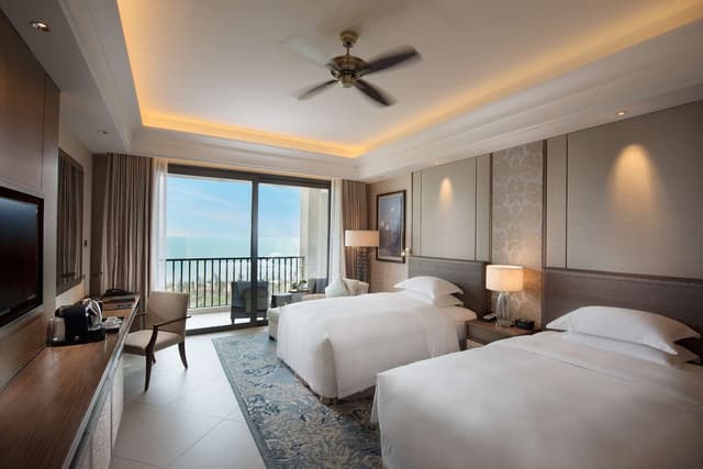 TWIN EXECUTIVE SEA VIEW ROOM - LOUNGE ACCESS