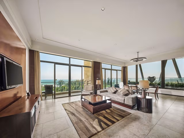 Premier Ocean View Suite