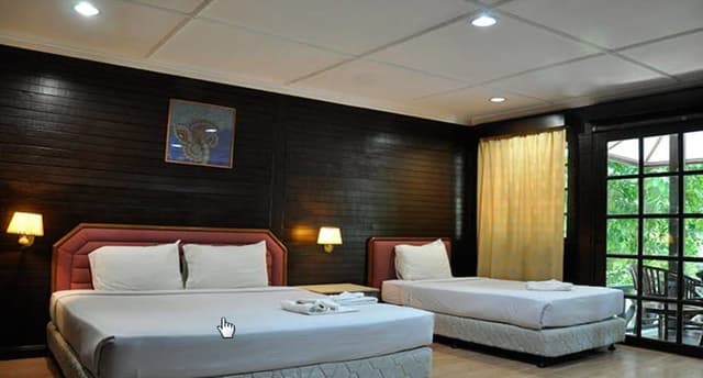 Premier Garden Twin Room