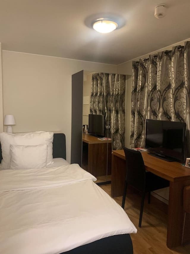 Basic Single Room