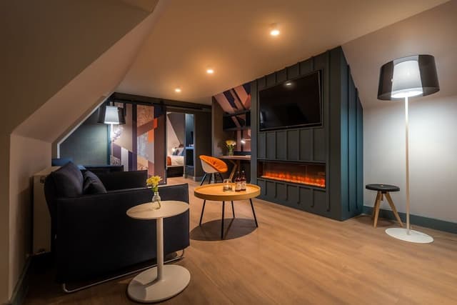 Suite, Mountain View