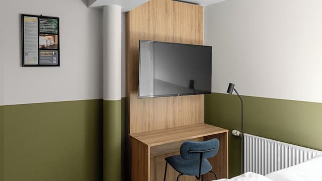 Double Room (Compact)