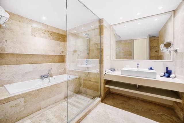 Deluxe Suite with Garden View
