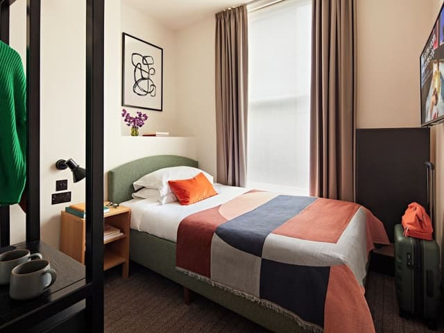 Small Room - Single Bed