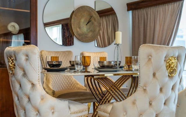 Royal Apartment, 3 Bedrooms