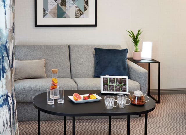 KING JUNIOR WELLNESS SUITE