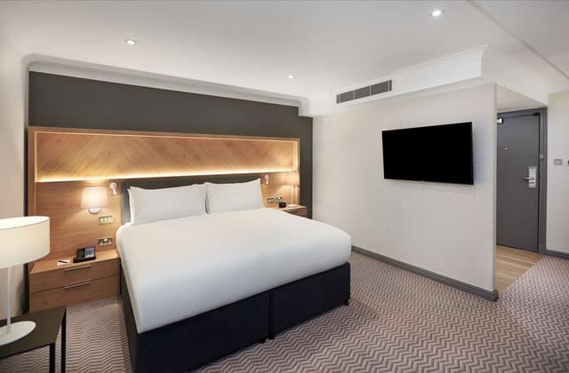 KING JUNIOR WELLNESS SUITE