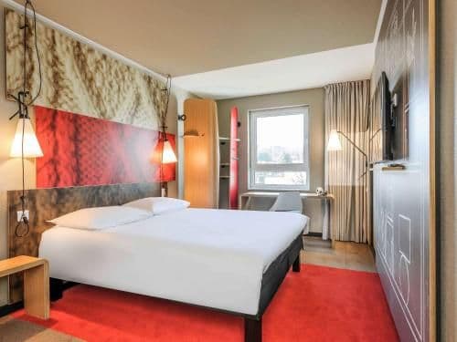 Double Sweet Room by Ibis