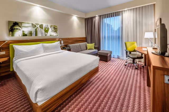 QUEEN ROOM WITH SOFA BED