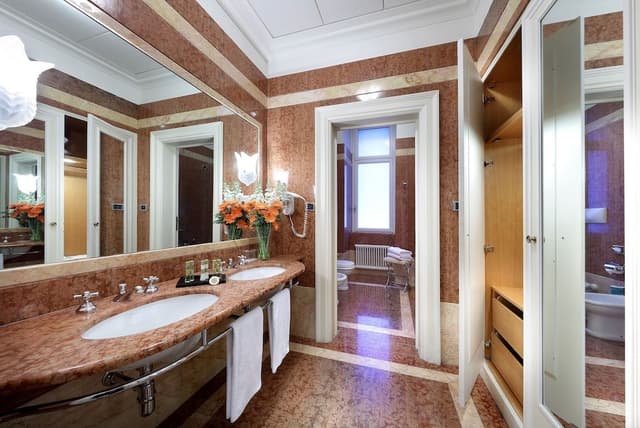 Executive Suite, Sea View