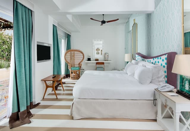 Family Suite (Courtyard view)